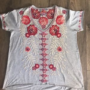 Johnny Was BOHO Floral Embroidered T-Shirt Size S